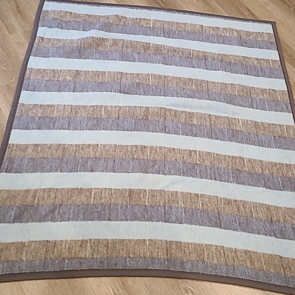 Vintage Super Soft Oversized Lap Blanket